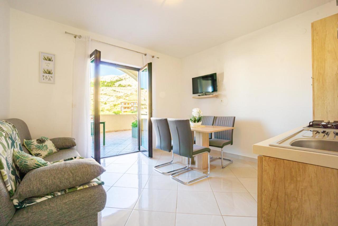 Apartment And Room Bacic Metajna Εξωτερικό φωτογραφία
