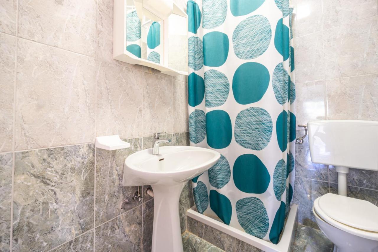 Apartment And Room Bacic Metajna Εξωτερικό φωτογραφία