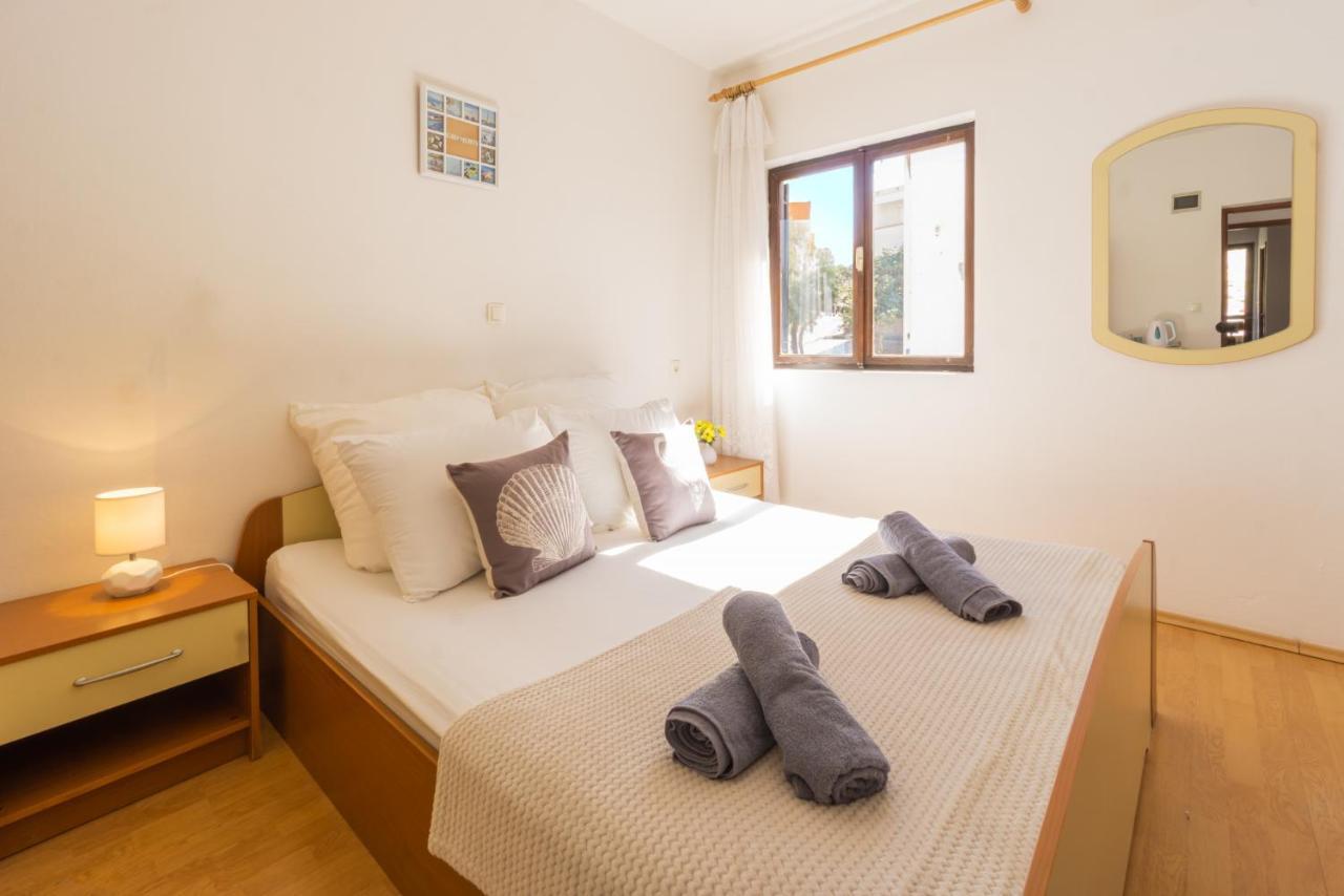 Apartment And Room Bacic Metajna Εξωτερικό φωτογραφία