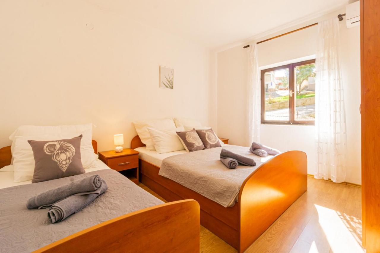Apartment And Room Bacic Metajna Εξωτερικό φωτογραφία